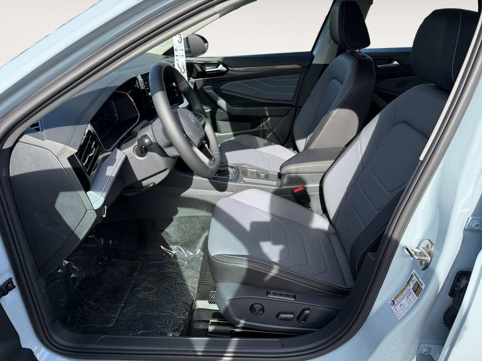 New 2027 Volkswagen Jetta SEL FWD image 10