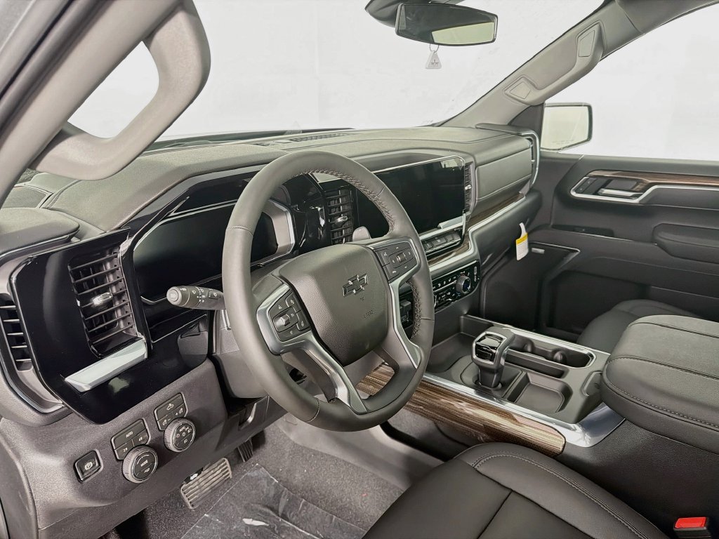 New 2026 Chevrolet Silverado 1500 RST w/ Convenience Package II AWD/4WD image 6