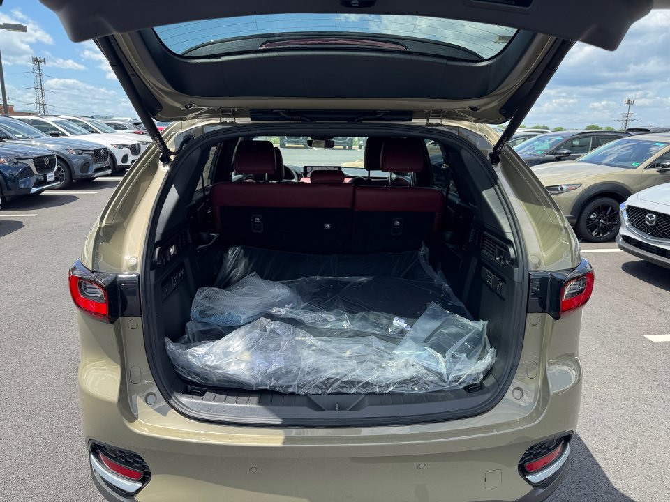 New 2025 MAZDA CX-70 Plug-In Hybrid w/ Premium Plus AWD/4WD image 14