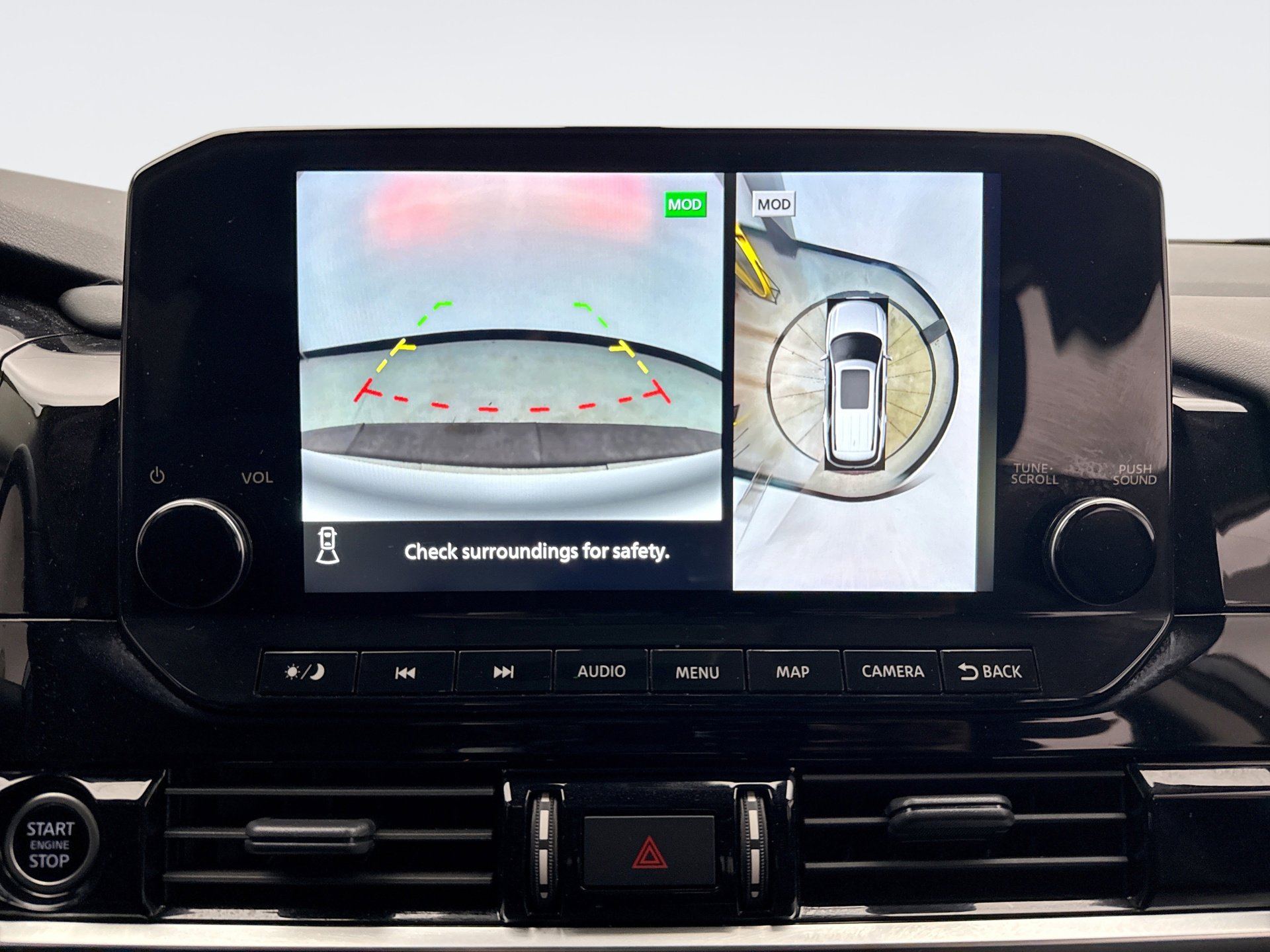 Used 2023 Nissan Pathfinder SL image 16