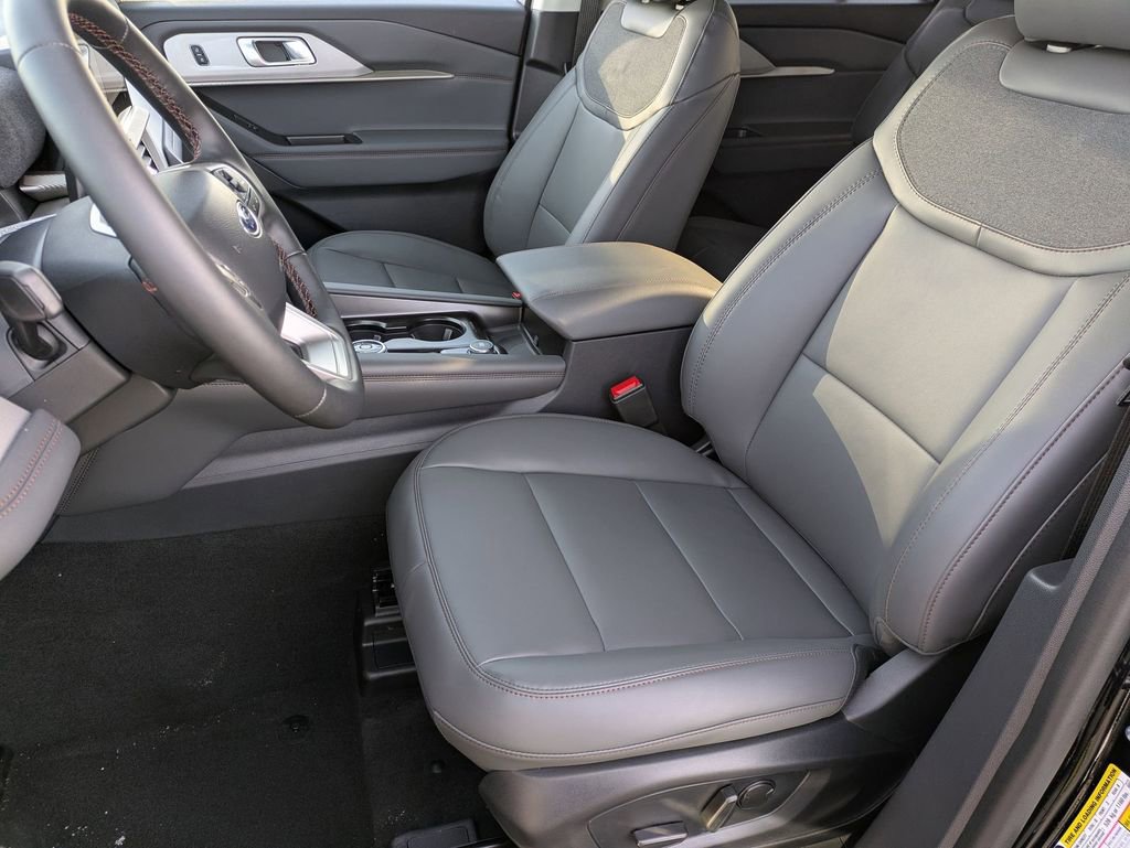 New 2026 Ford Explorer Active w/ Active Comfort Package image 16
