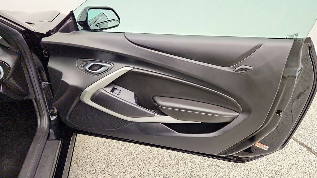 Used 2017 Chevrolet Camaro LT RWD image 24