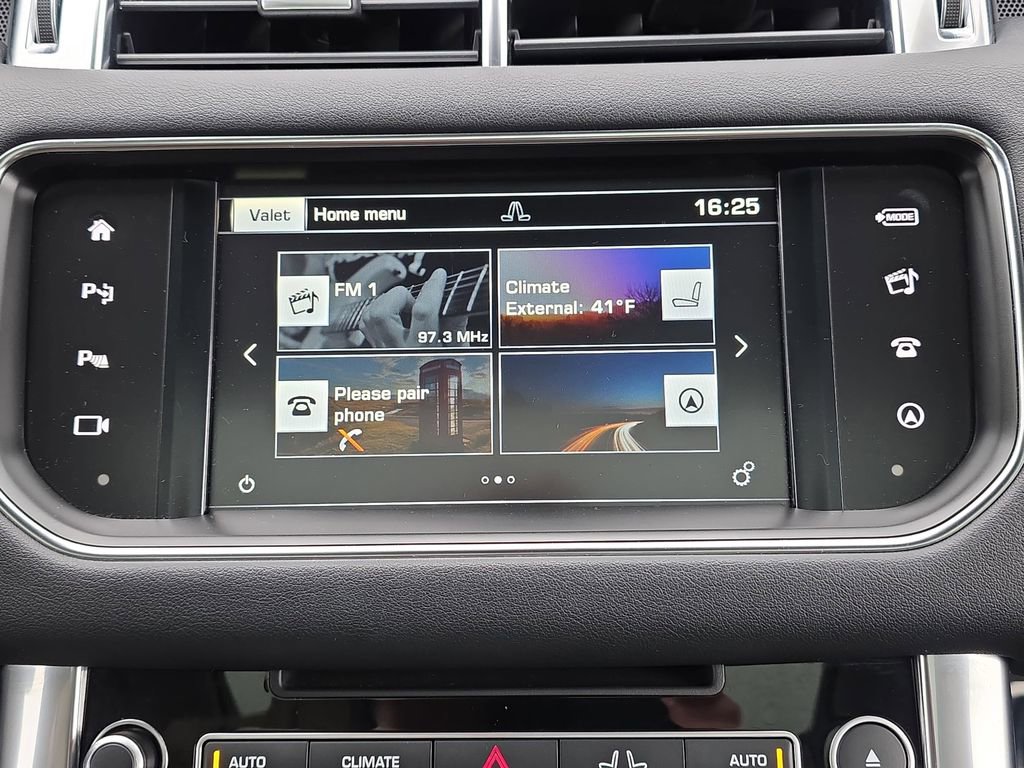 Used 2016 Land Rover Range Rover Sport HSE image 24