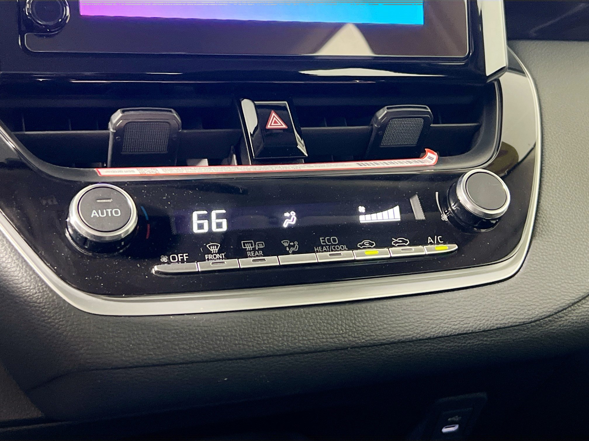 Used 2026 Toyota Corolla LE FWD image 26