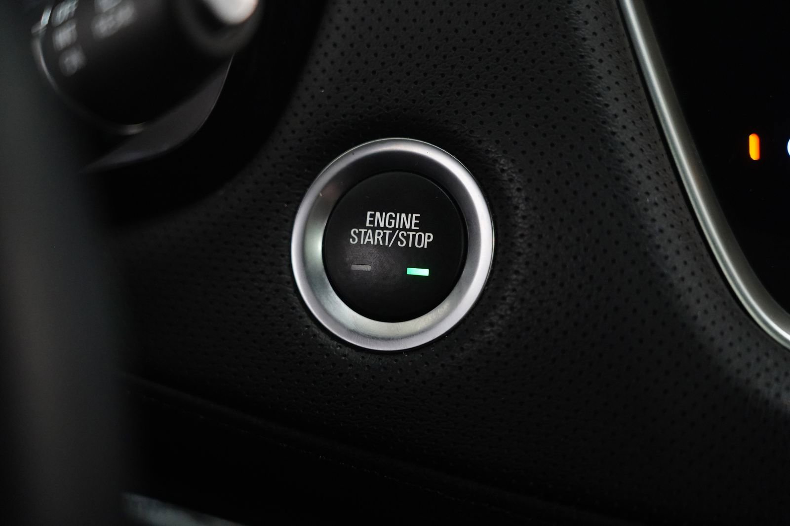 Used 2022 Cadillac XT5 Premium Luxury w/ LPO, Floor Liner Package image 23