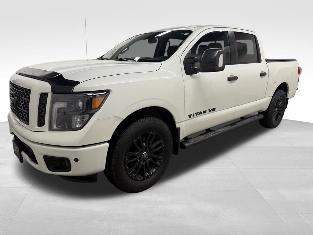 Used 2018 Nissan Titan S image 5