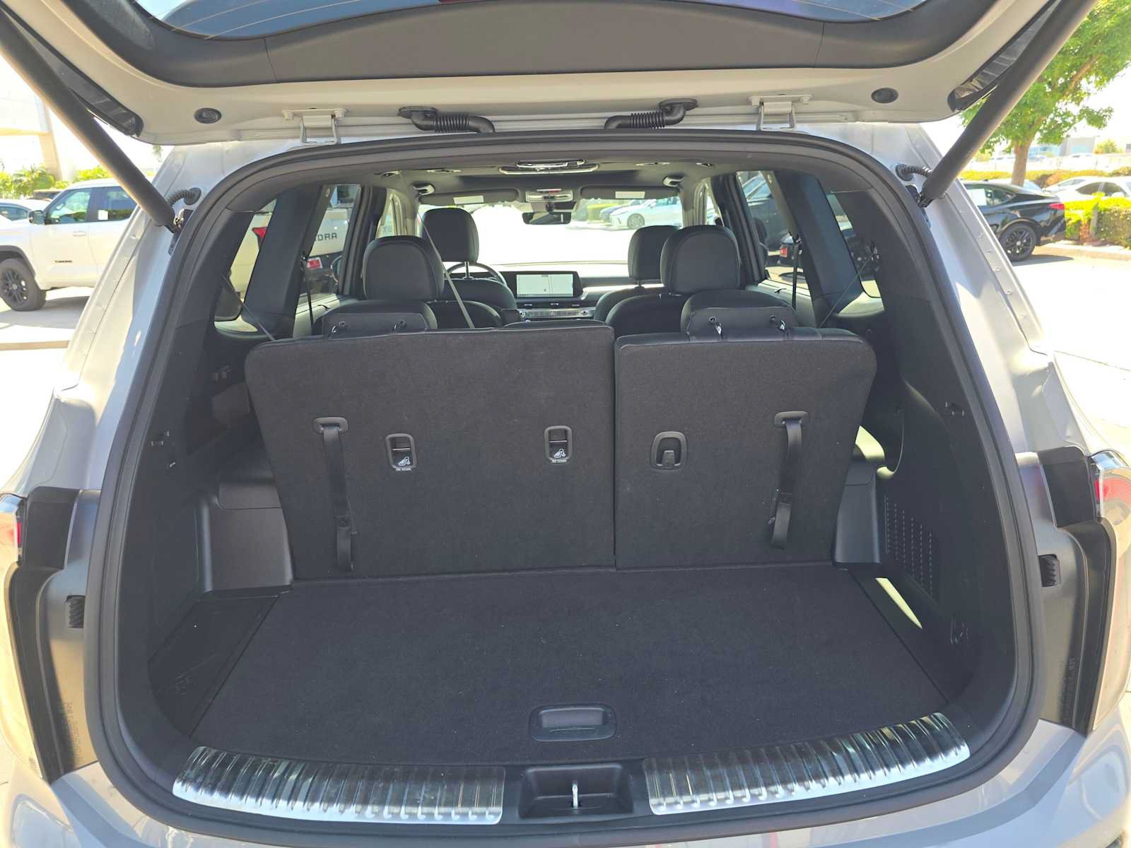 Used 2025 Kia Telluride SX X-Line AWD/4WD image 15