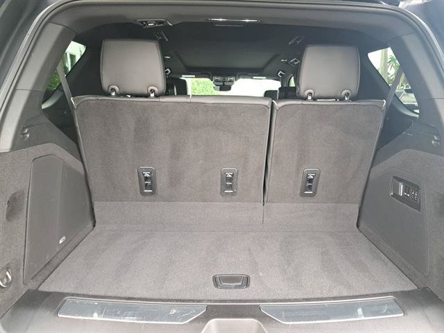 Certified 2023 Cadillac Escalade Premium Luxury w/ Performance Package AWD/4WD image 11
