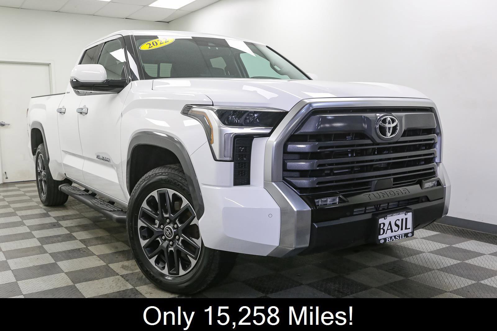 Used 2022 Toyota Tundra Limited image 2
