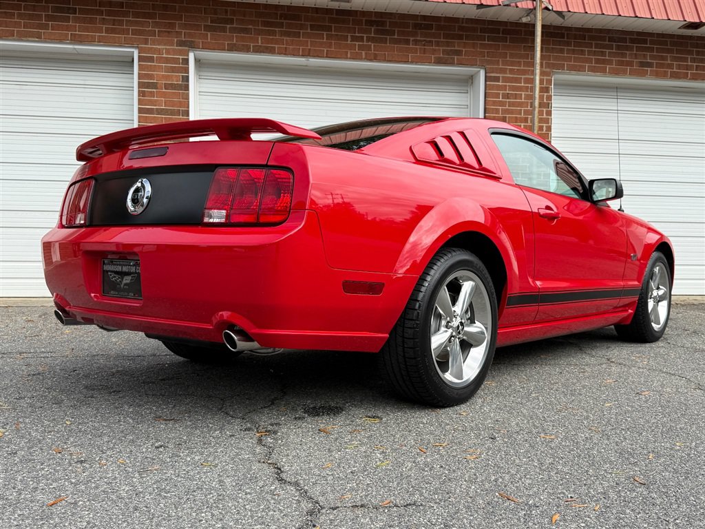 Used 2007 Ford Mustang GT RWD image 35