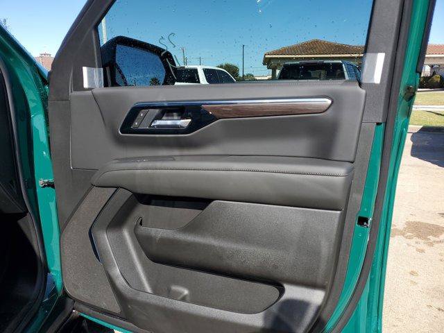 New 2026 Chevrolet Suburban LS w/ LPO, Dark Essentials Package image 9