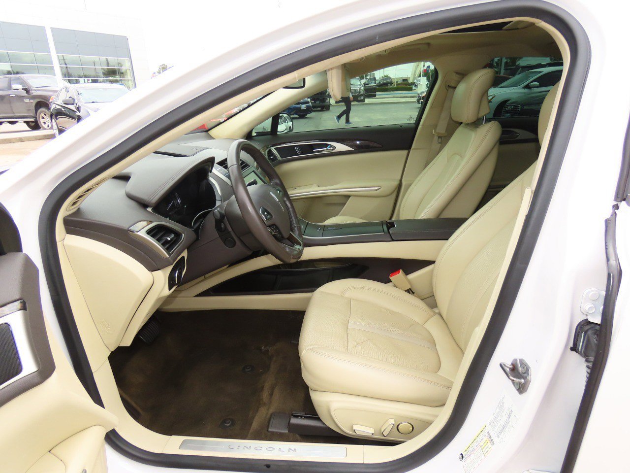 Used 2013 Lincoln MKZ Hybrid FWD image 24