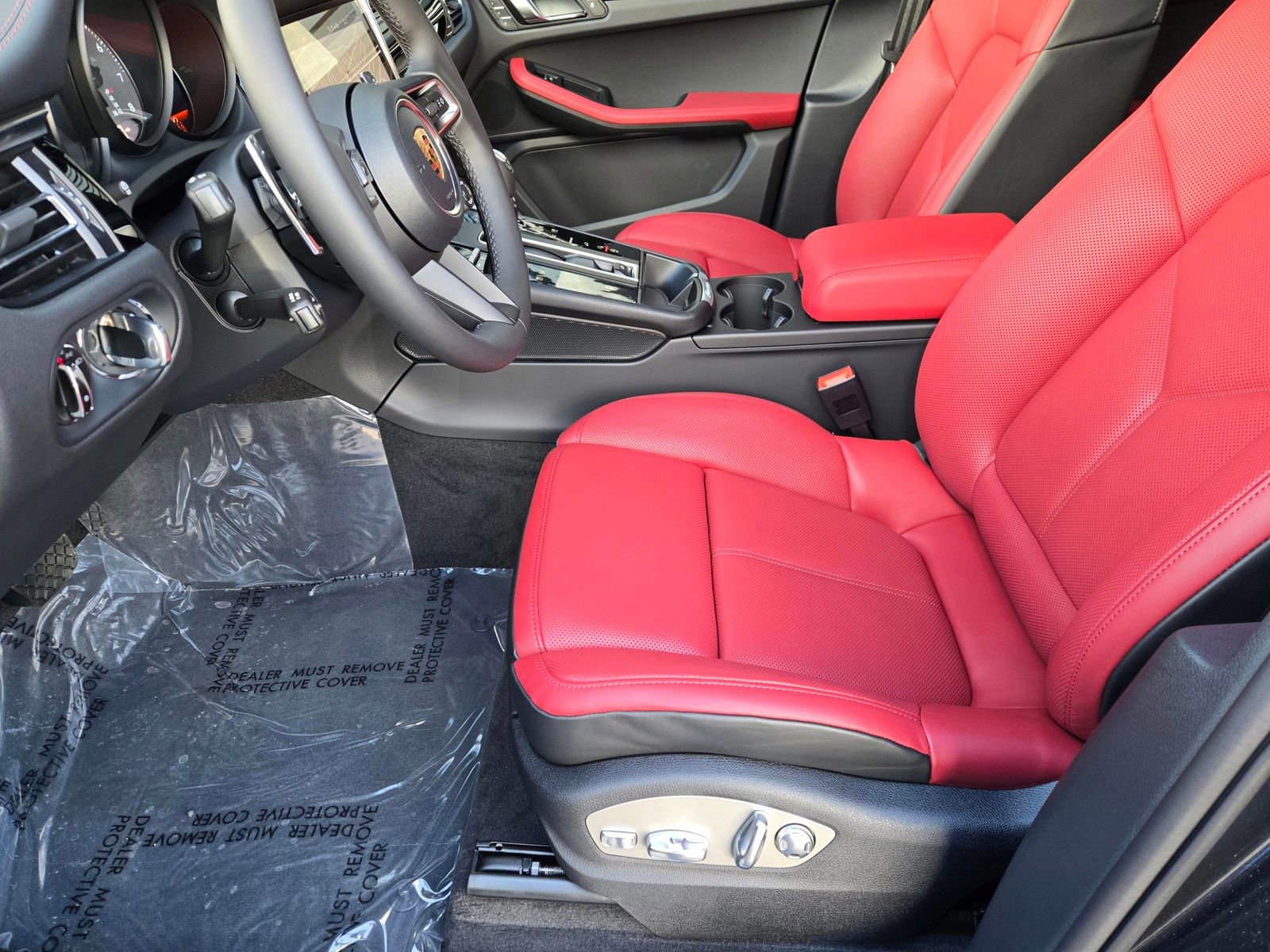 New 2026 Porsche Macan S AWD/4WD image 25