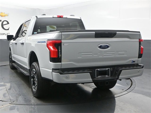 Used 2023 Ford F150 Lightning XLT image 32