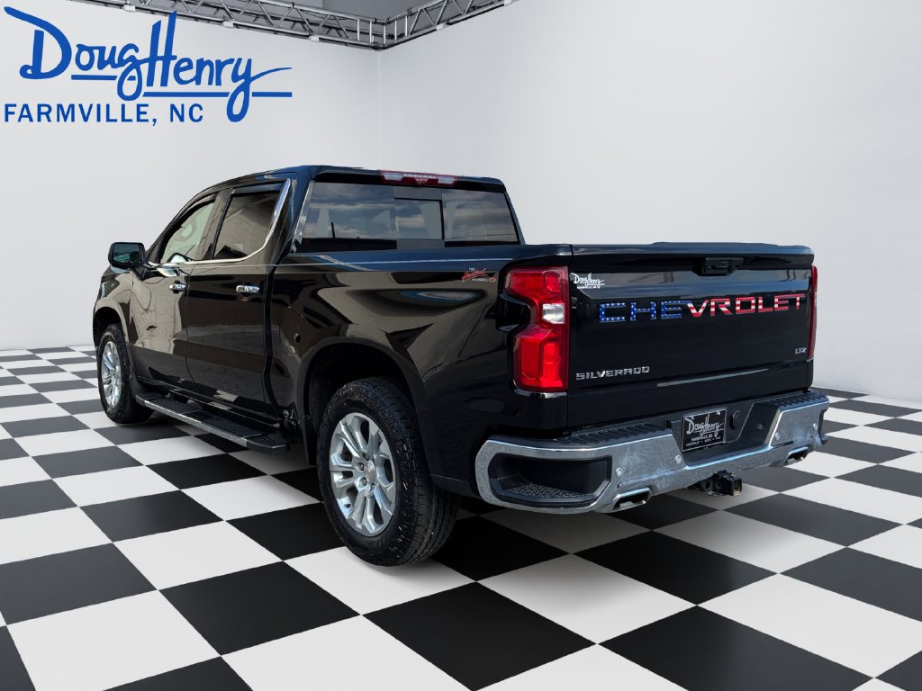 Used 2024 Chevrolet Silverado 1500 LTZ AWD/4WD image 3