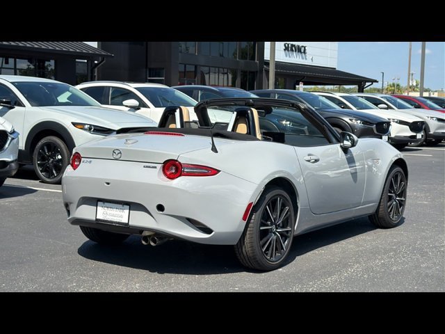 New 2026 MAZDA MX-5 Miata Grand Touring RWD image 19