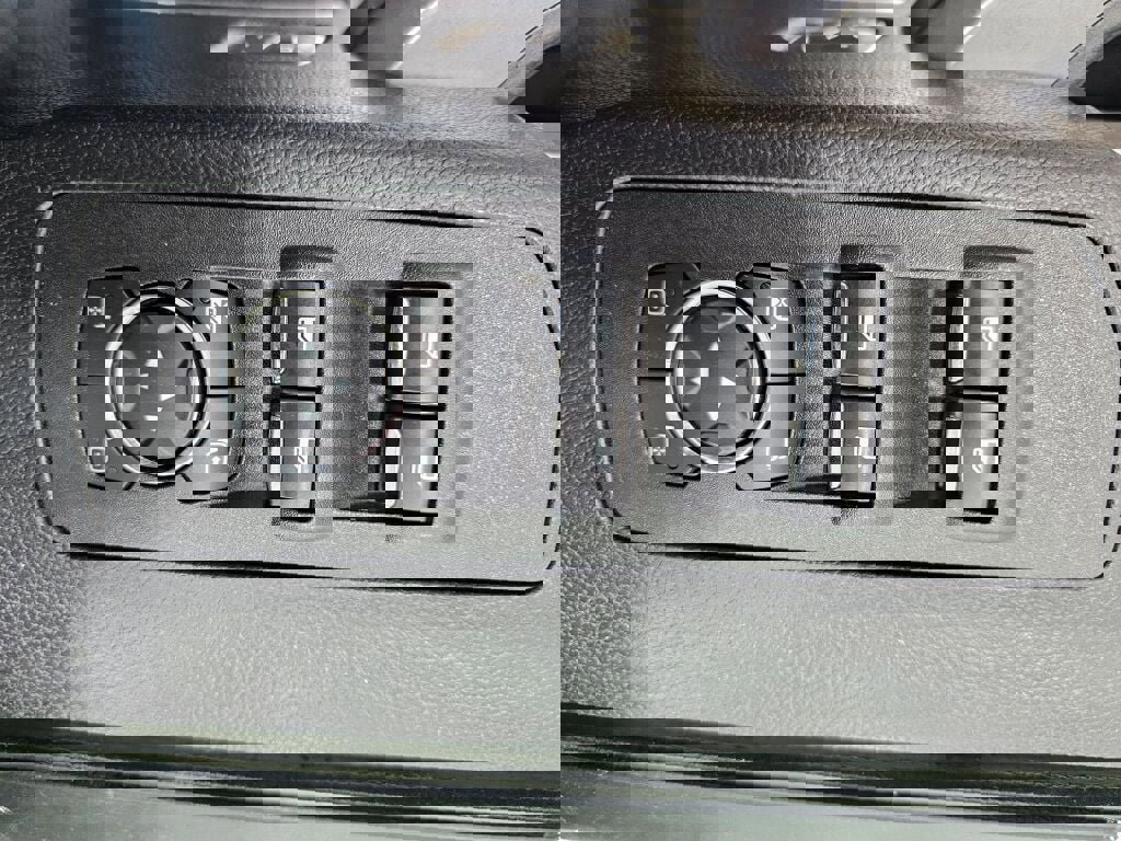 Used 2018 Ford F150 Lariat image 33