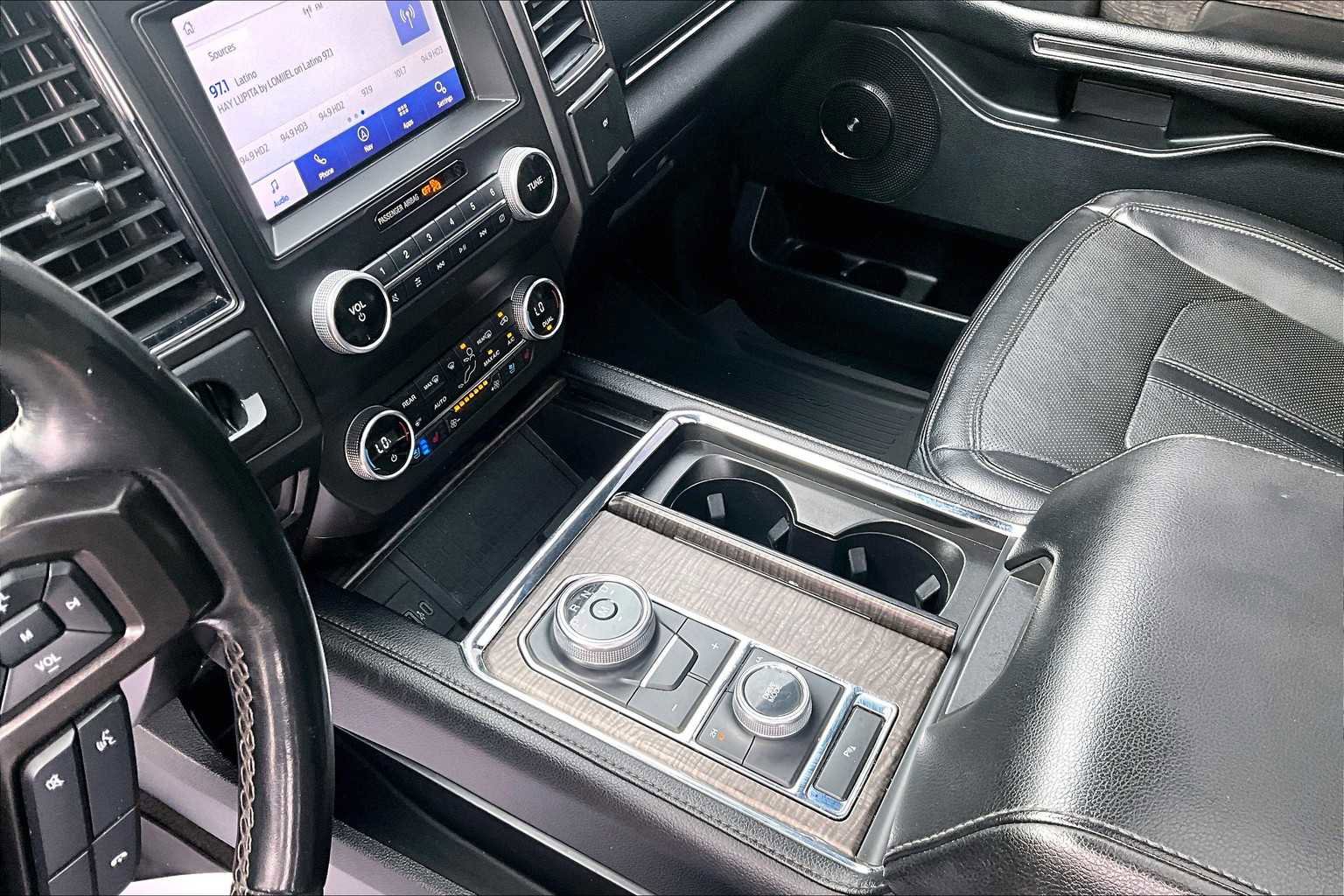 Used 2021 Ford Expedition Max Limited image 17
