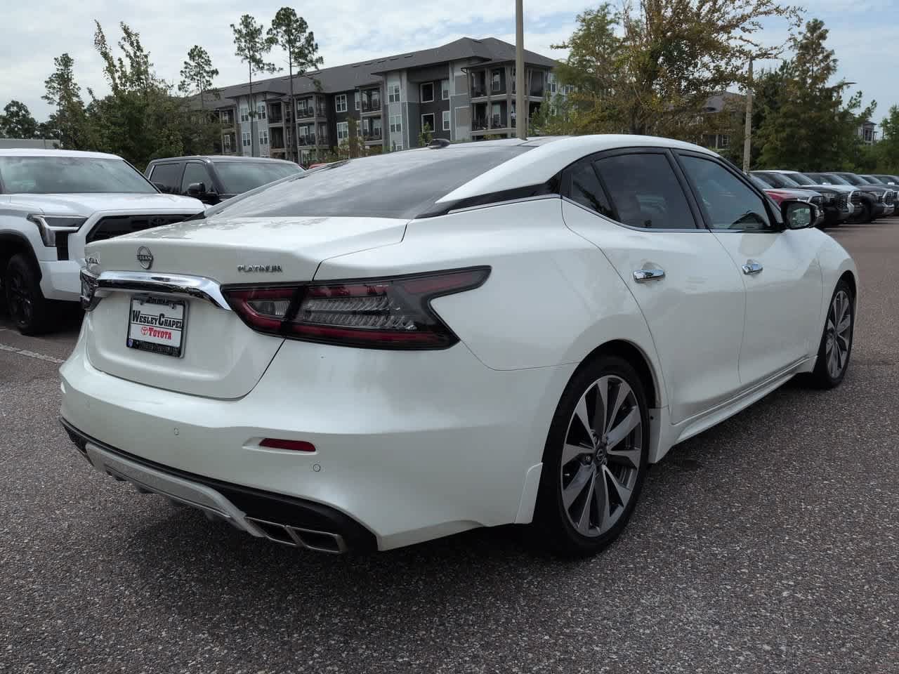 Used 2023 Nissan Maxima Platinum w/ Sport Mat Group FWD image 6