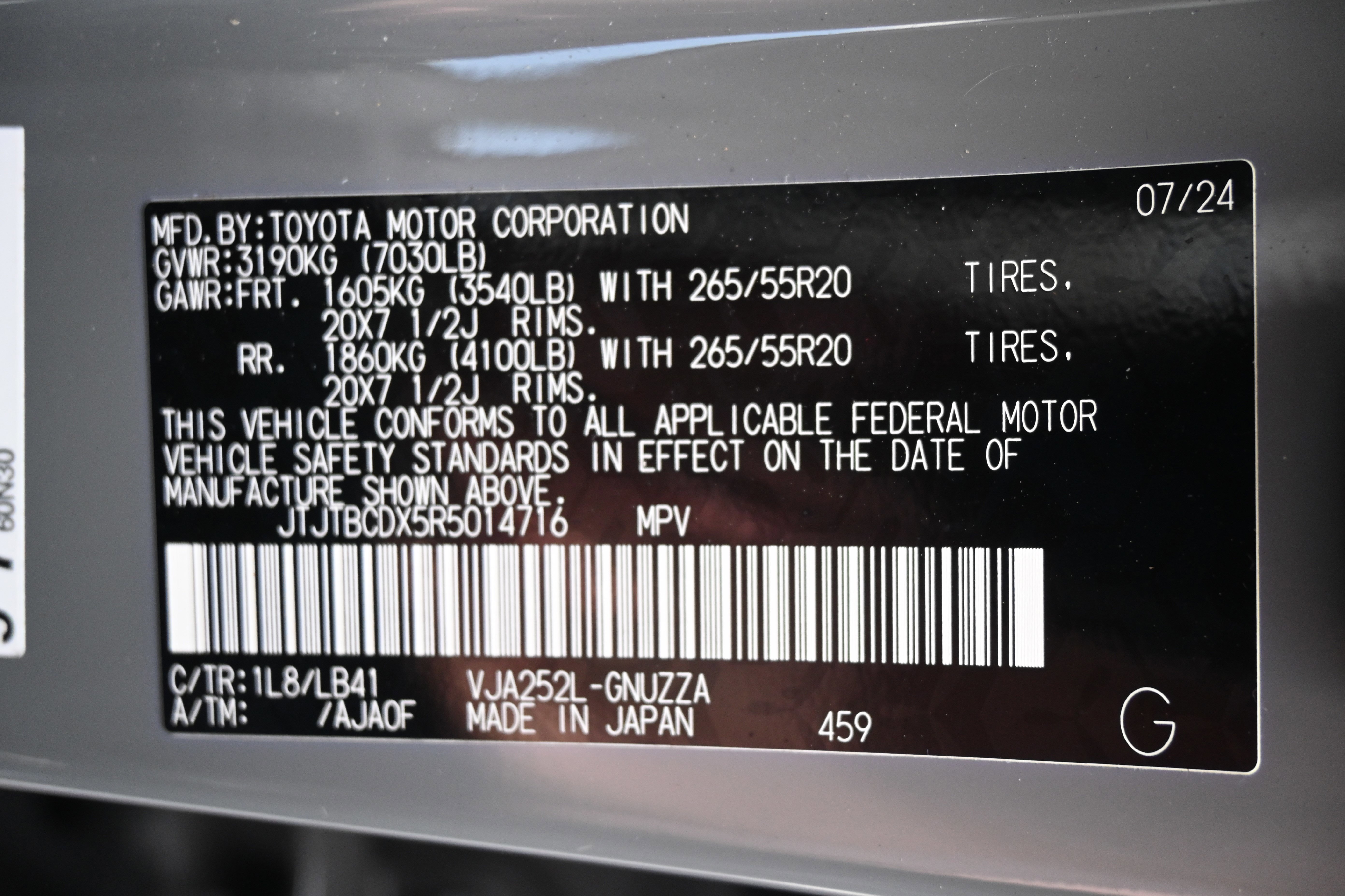 Used 2024 Lexus GX 550 w/ Accessory Package (Z1) AWD/4WD image 32