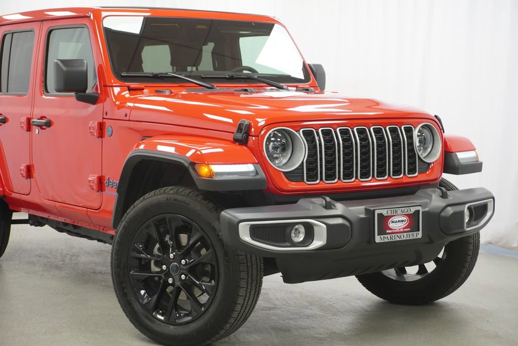 Certified 2025 Jeep Wrangler Unlimited Sahara w/ Safety Group AWD/4WD video 3