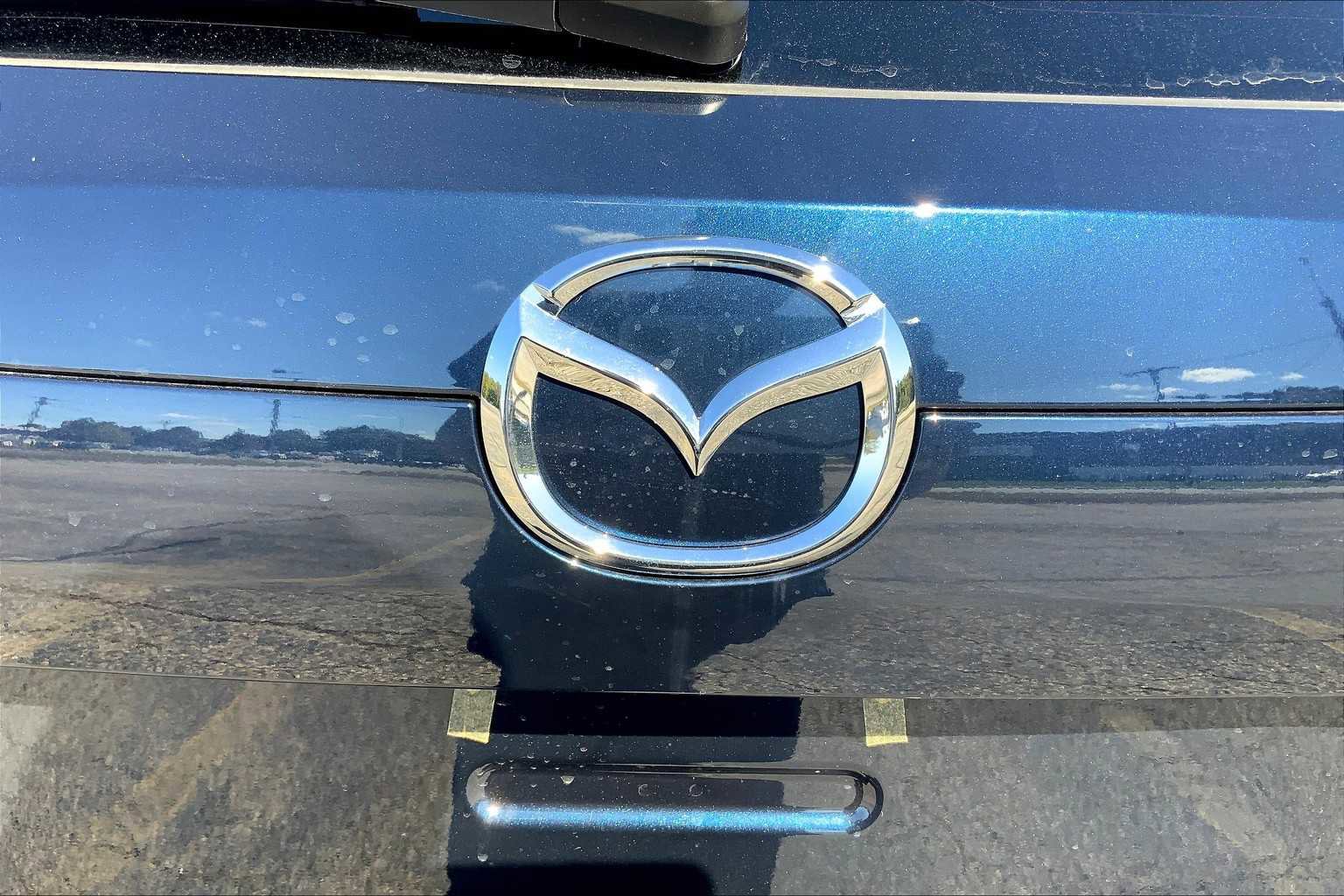 New 2025 MAZDA CX-5 Signature image 6