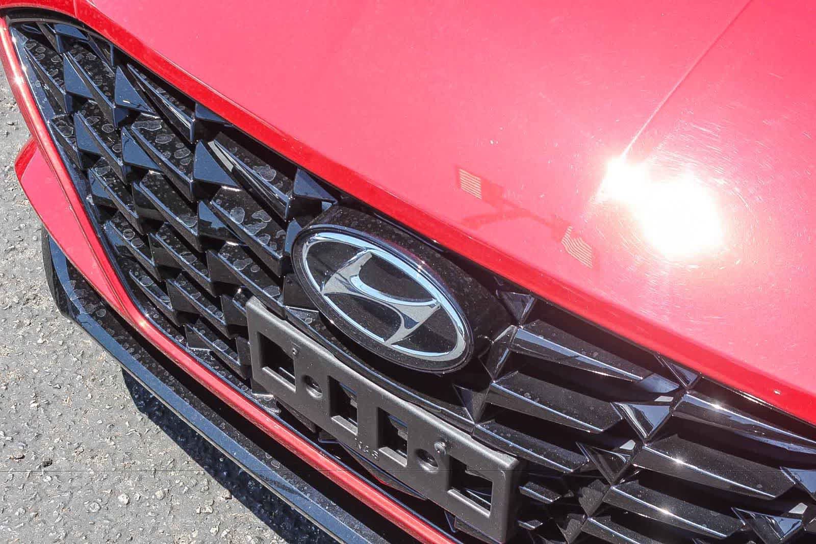 Certified 2023 Hyundai Sonata SEL Plus w/ Preferred Accessory Package FWD image 14