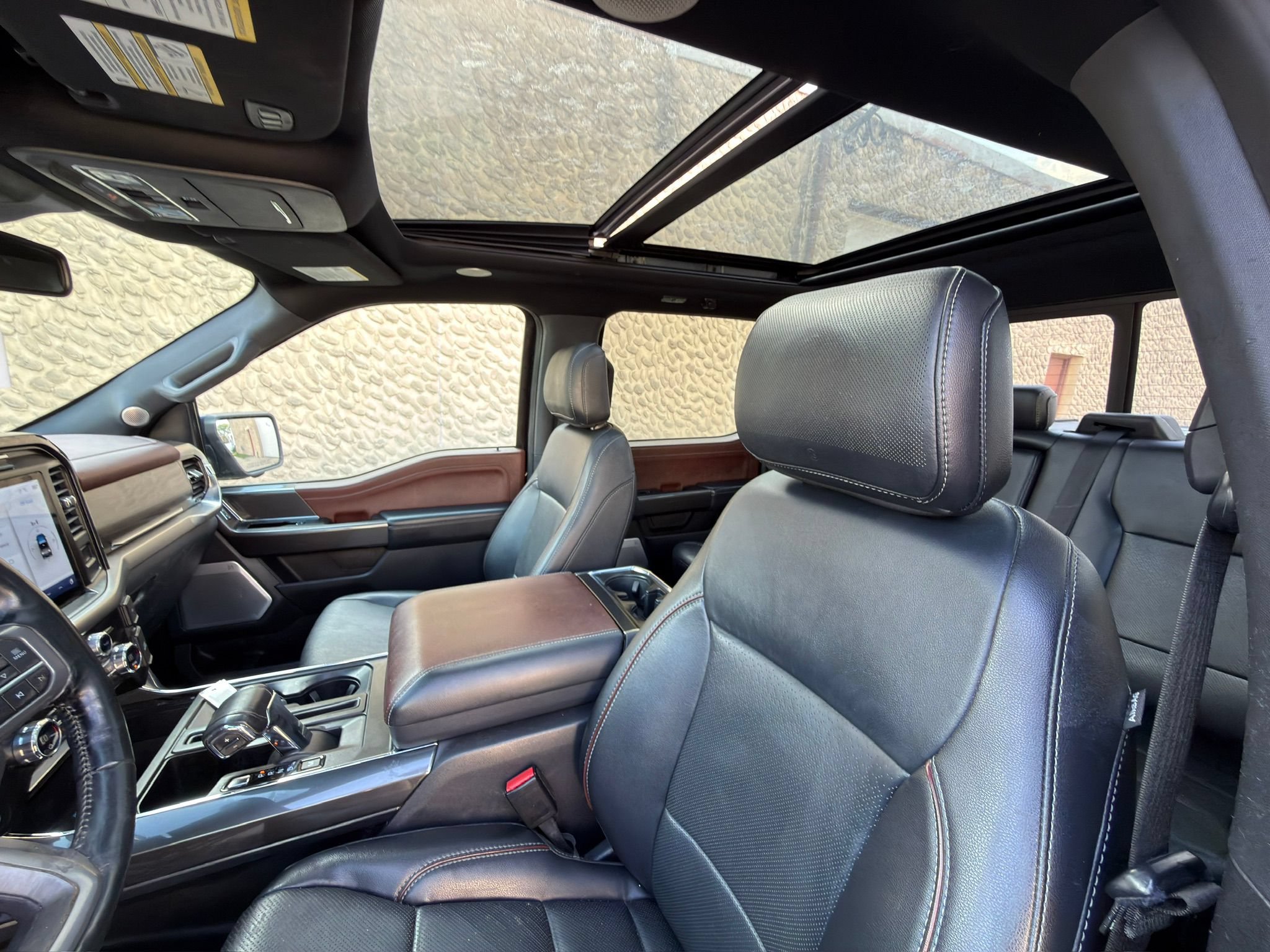 Used 2021 Ford F150 Lariat w/ Equipment Group 502A High AWD/4WD image 14