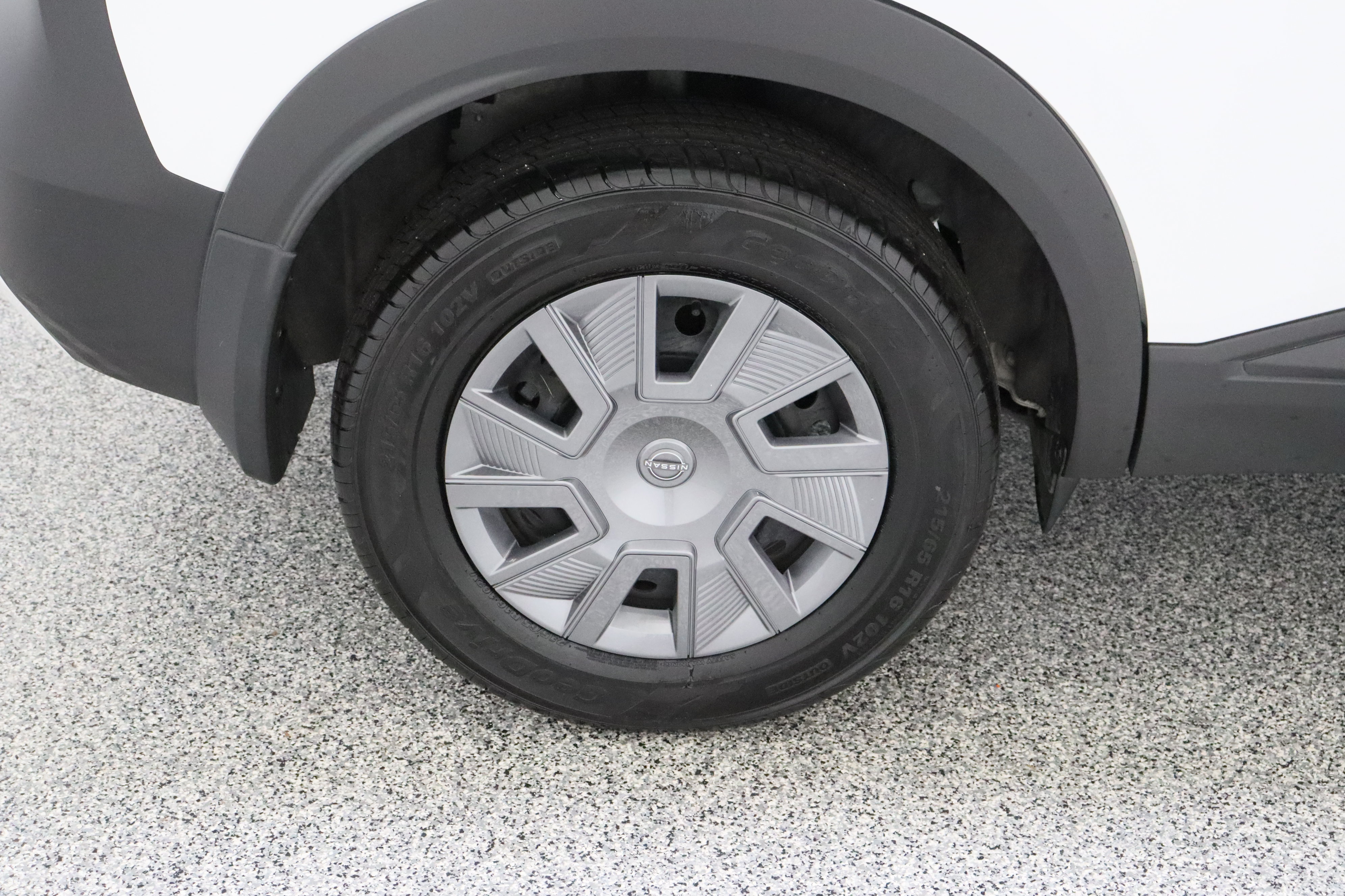 Used 2025 Nissan Kicks S FWD image 6