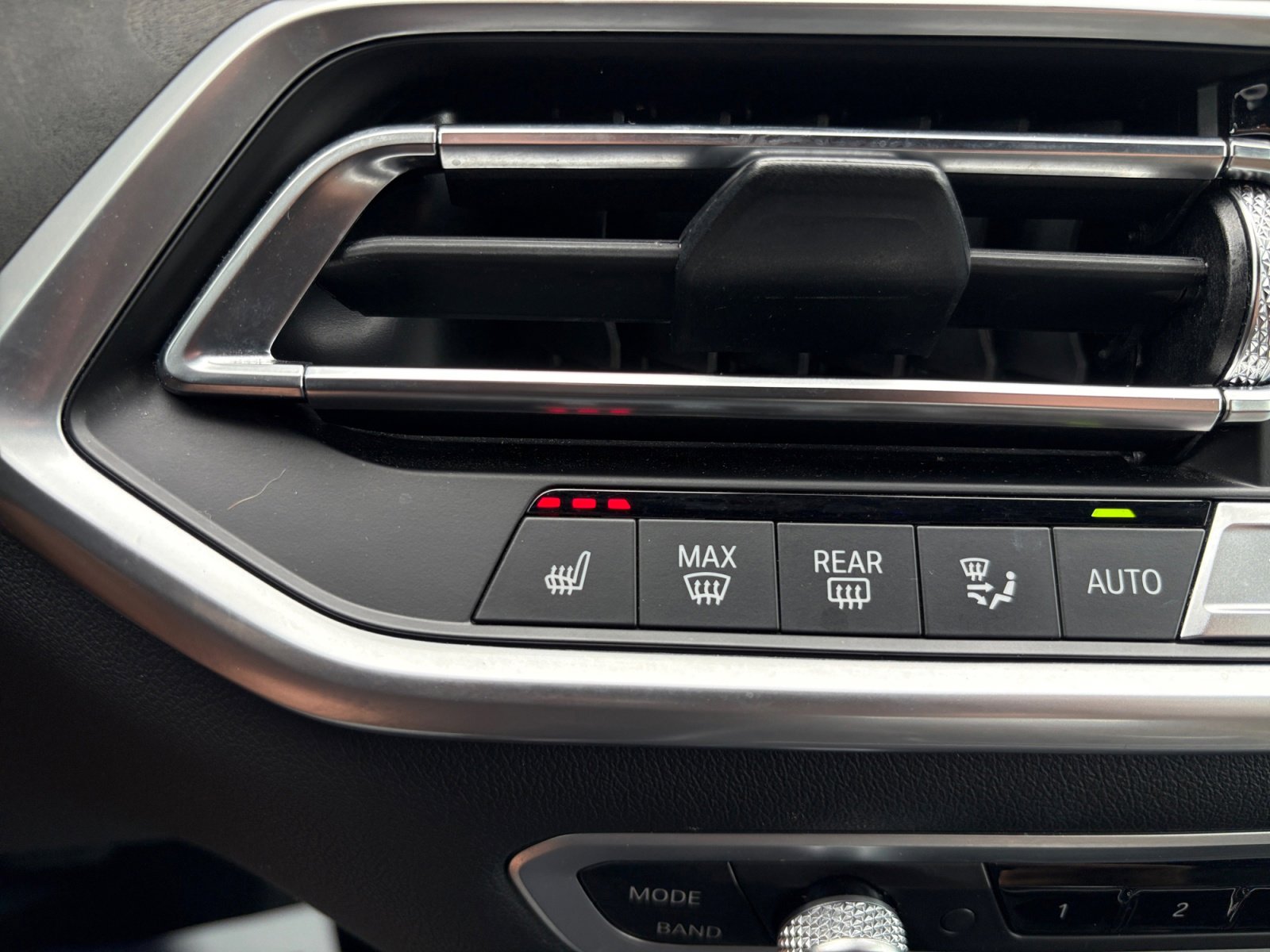 Used 2023 BMW X5 sDrive40i w/ Parking Assistance Package image 22