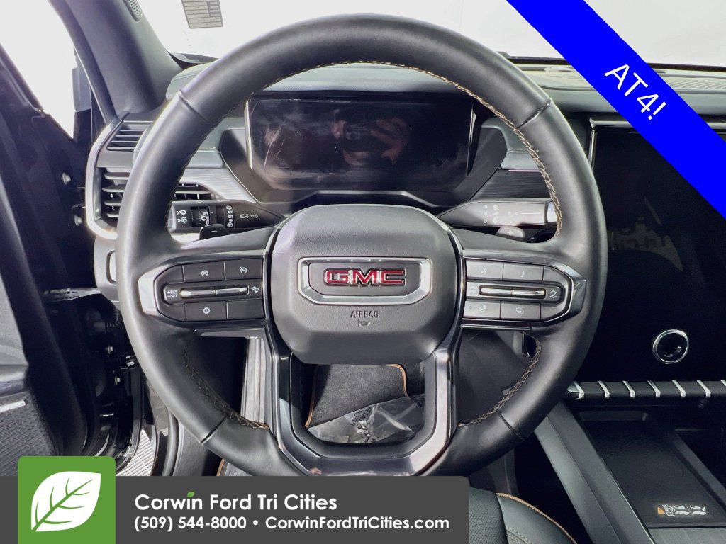 Used 2025 GMC Acadia AT4 AWD/4WD image 7