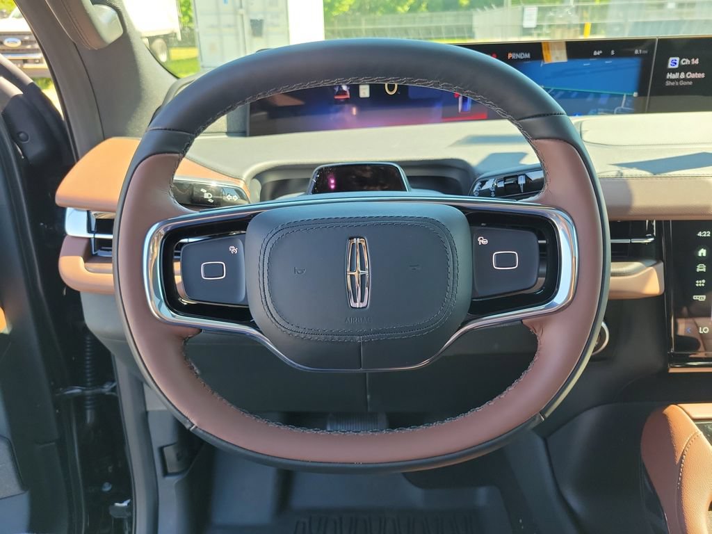 New 2026 Lincoln Navigator L Reserve AWD/4WD image 24