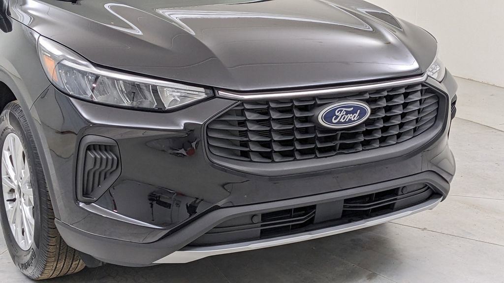 Certified 2023 Ford Escape Active image 40