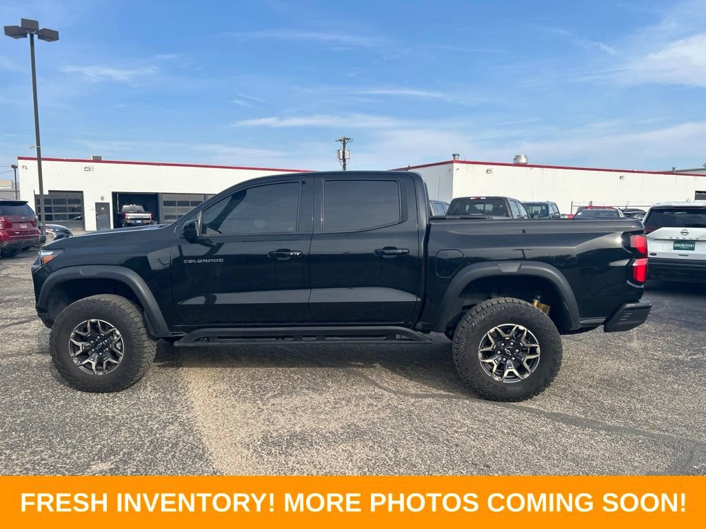 Used 2024 Chevrolet Colorado ZR2 w/ Technology Package AWD/4WD image 5
