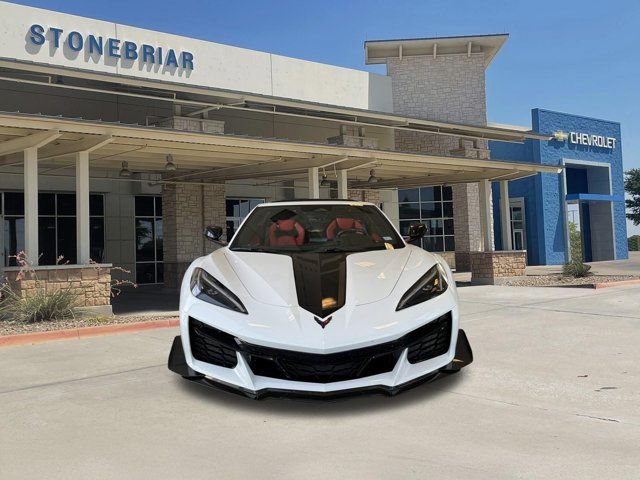 Used 2024 Chevrolet Corvette Z06 w/ Z07 Performance Package RWD image 9