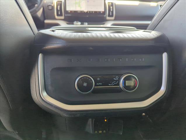 Used 2025 Ford Expedition Active image 19