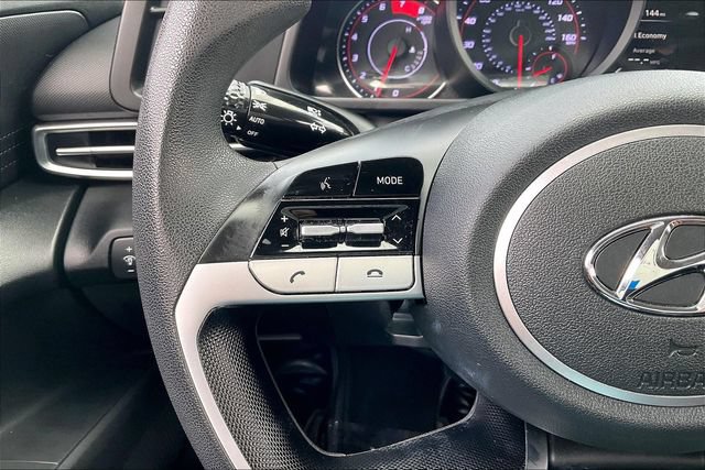 Certified 2021 Hyundai Elantra SEL FWD image 21