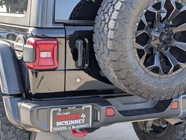 Used 2018 Jeep Wrangler Unlimited Rubicon w/ LED Lighting Group AWD/4WD image 8