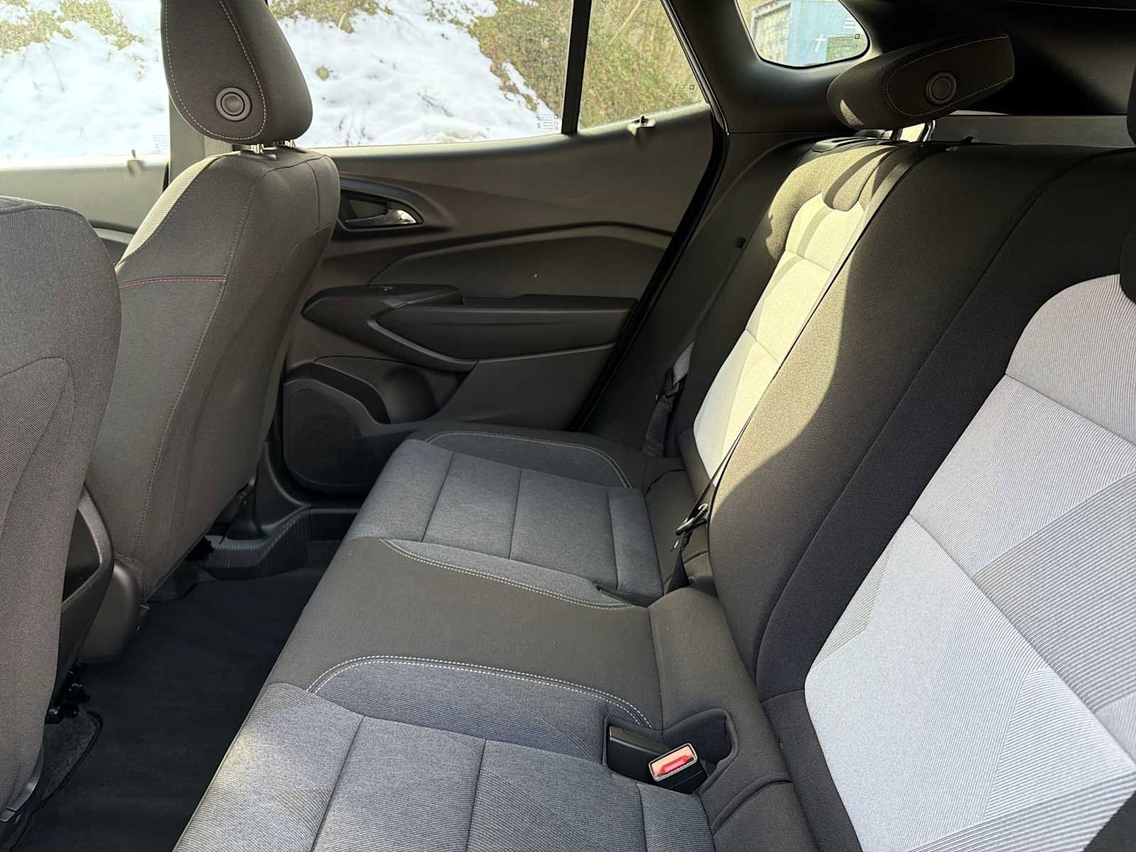 Used 2024 Chevrolet Trax RS w/ Driver Confidence Package image 21