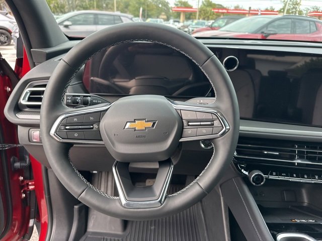 New 2026 Chevrolet Traverse LT w/ Sun and Wheel Package image 2