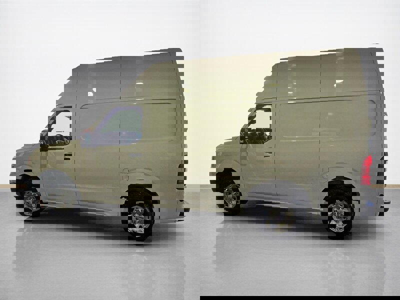 Used 2019 Nissan NV 2500 SV image 7