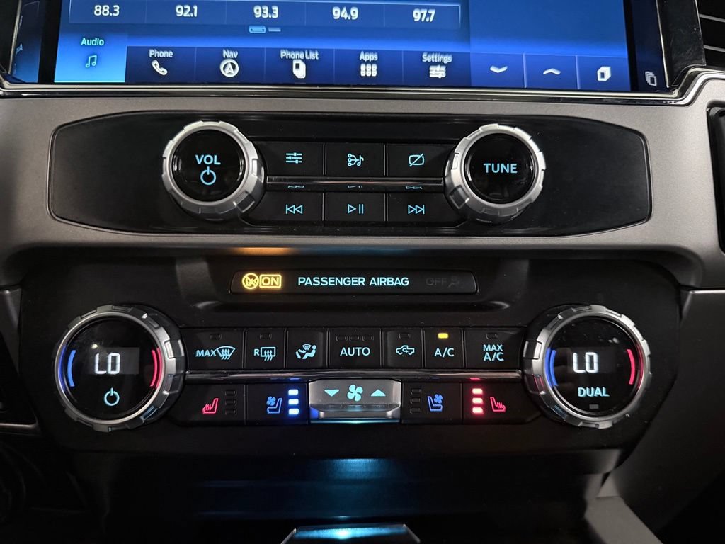 Used 2022 Ford F350 Lariat w/ Lariat Ultimate Package AWD/4WD image 33