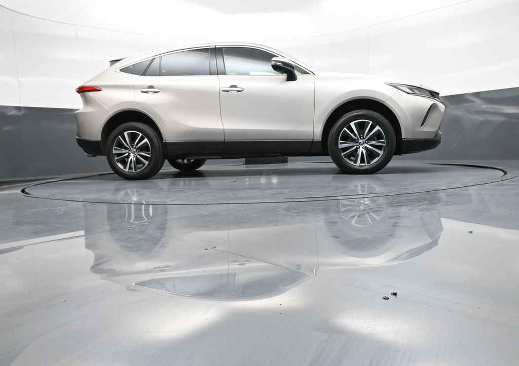 Certified 2024 Toyota Venza LE AWD/4WD image 28