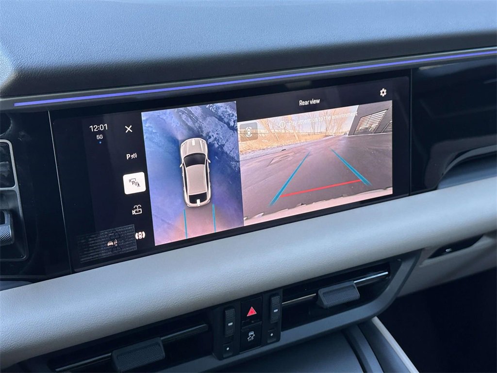 New 2025 Porsche Macan 4S Electric image 25