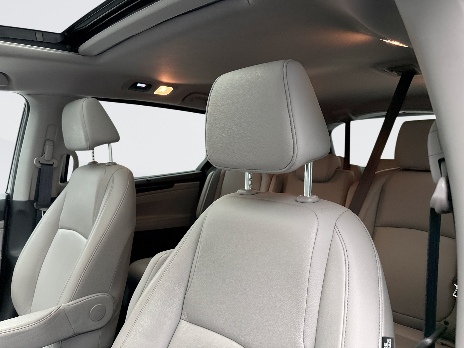 Used 2023 Honda Odyssey EX-L image 13