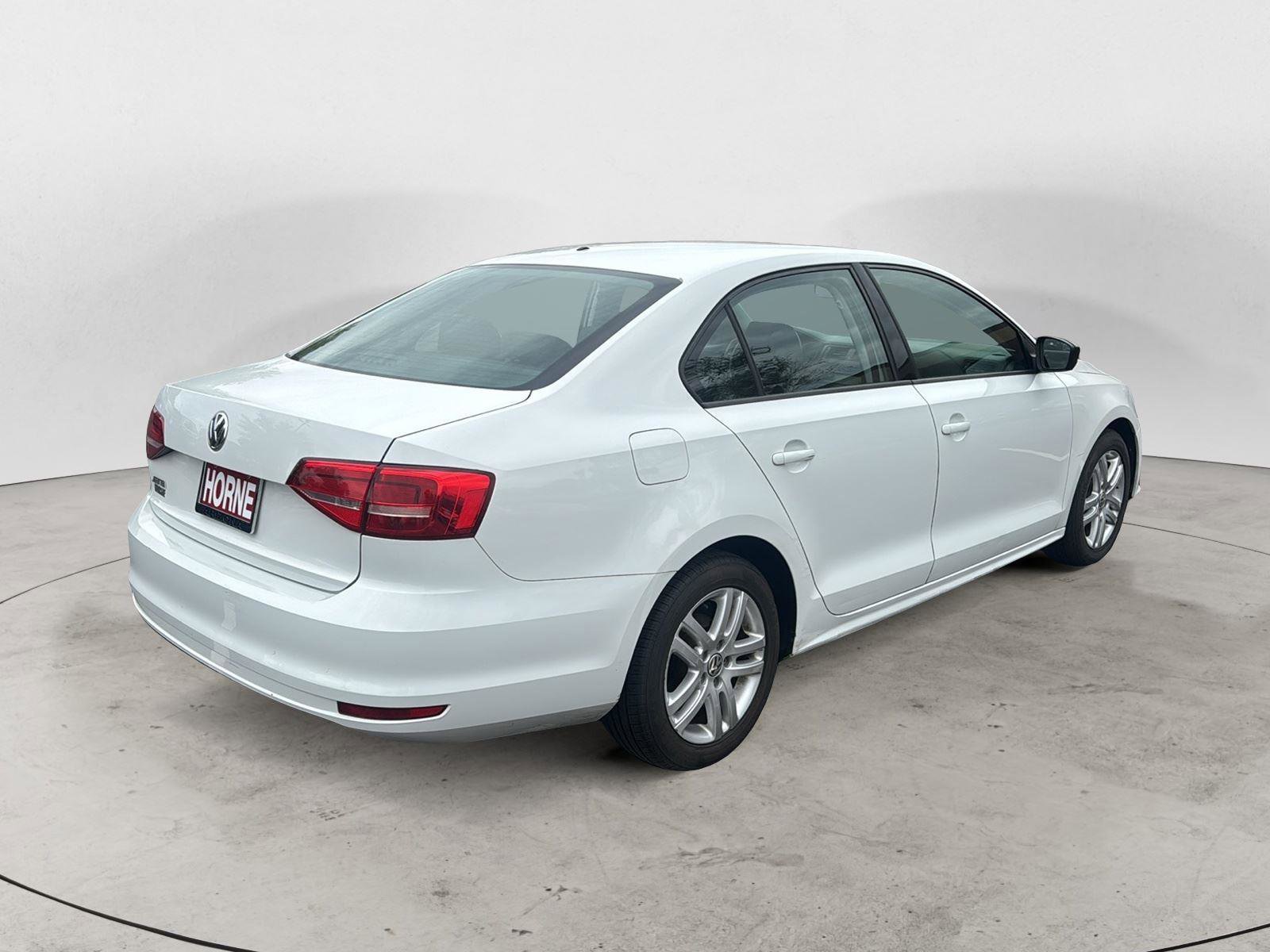 Used 2015 Volkswagen Jetta S image 6