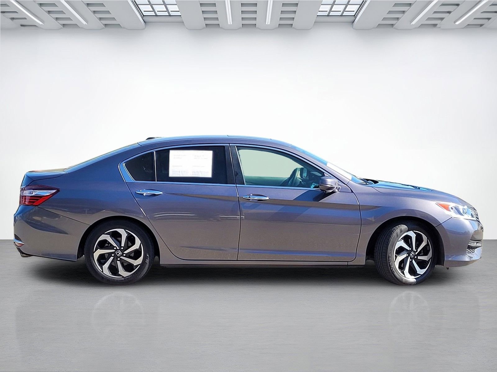 Used 2016 Honda Accord EX-L image 3
