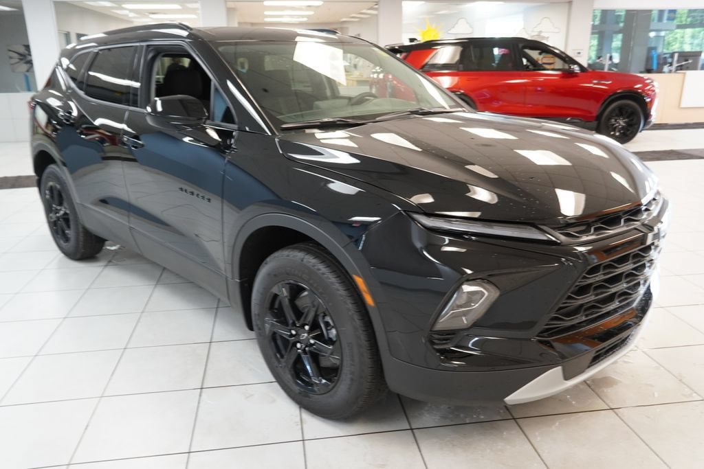 New 2026 Chevrolet Blazer LT w/ Convenience Package FWD image 14