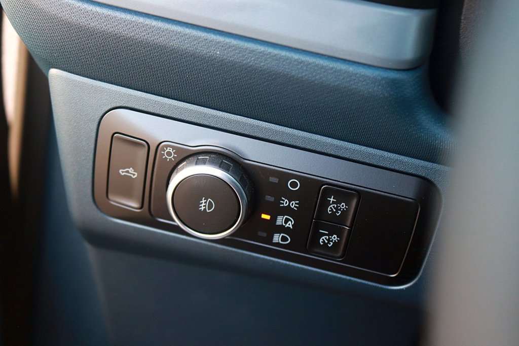 New 2026 Ford Maverick Lobo AWD/4WD image 24