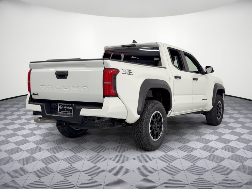 Used 2024 Toyota Tacoma TRD Off-Road AWD/4WD image 9